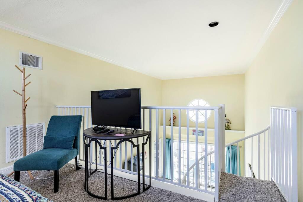 Appartamento Oceanfront At The Dawns Galveston Esterno foto